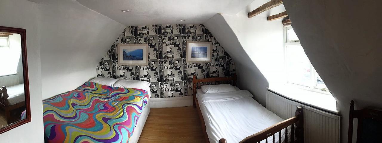 Хостел Dover Backpackers Экстерьер фото